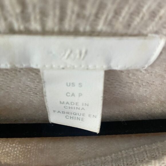 H&M Wool Pearl Studded Oversized Crewneck Sweater Women's Small Preppy Holiday - Picture 5 of 12